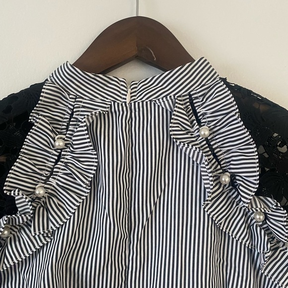 NWT  Women Striped Top Blouse Accented with Pearls - Picture 9 of 11